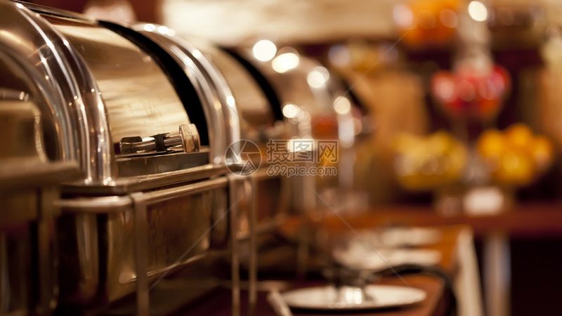 食品代工与自建厂：成本考量背后的深层逻辑